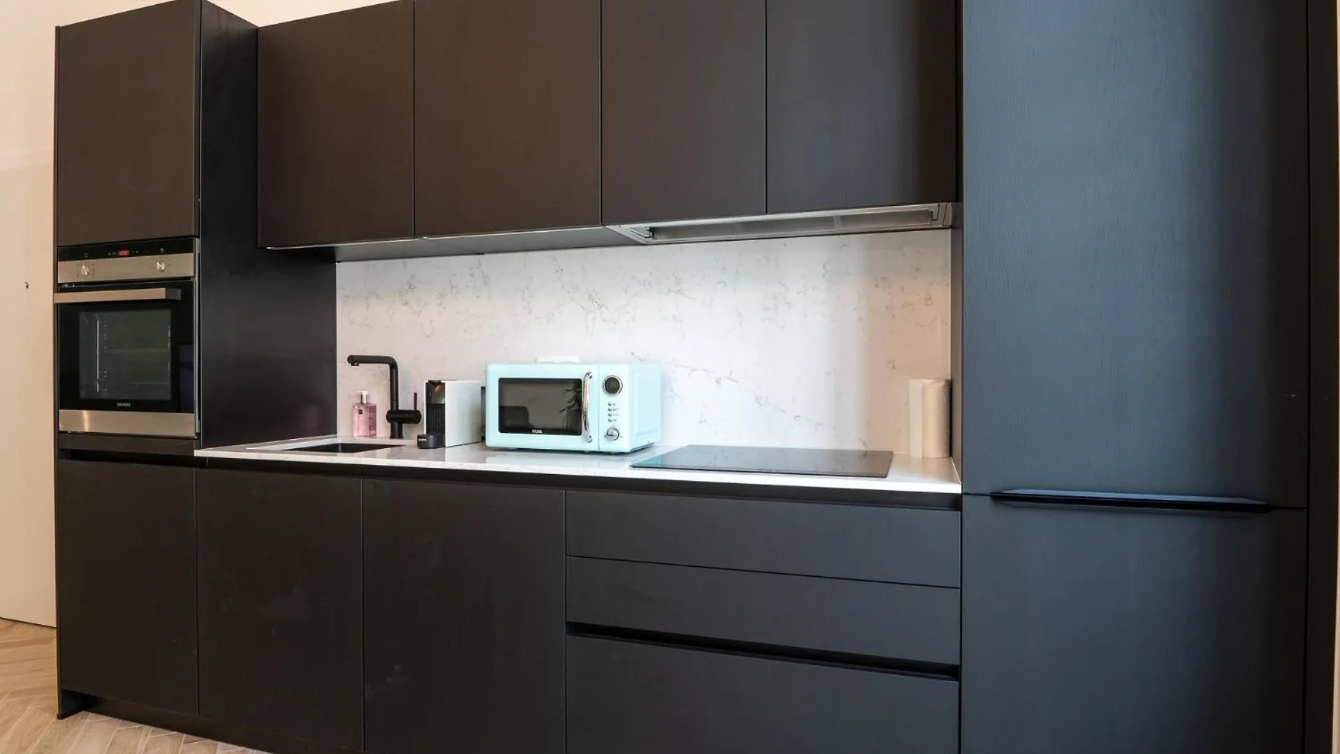 Beautiful Renovated Apartment In An Authentic Building Oostende
