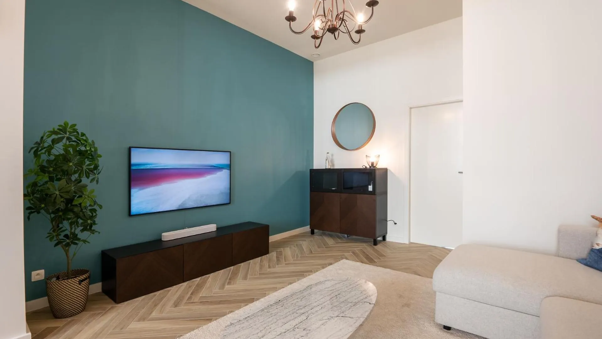 Beautiful Renovated Apartment In An Authentic Building Oostende België