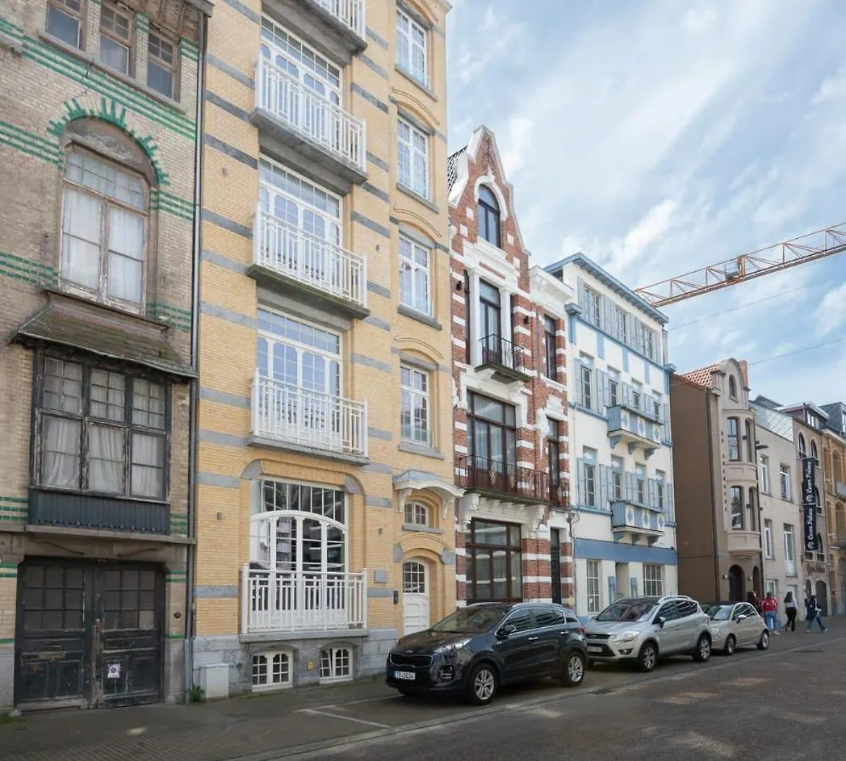 Beautiful Renovated Apartment In An Authentic Building Oostende